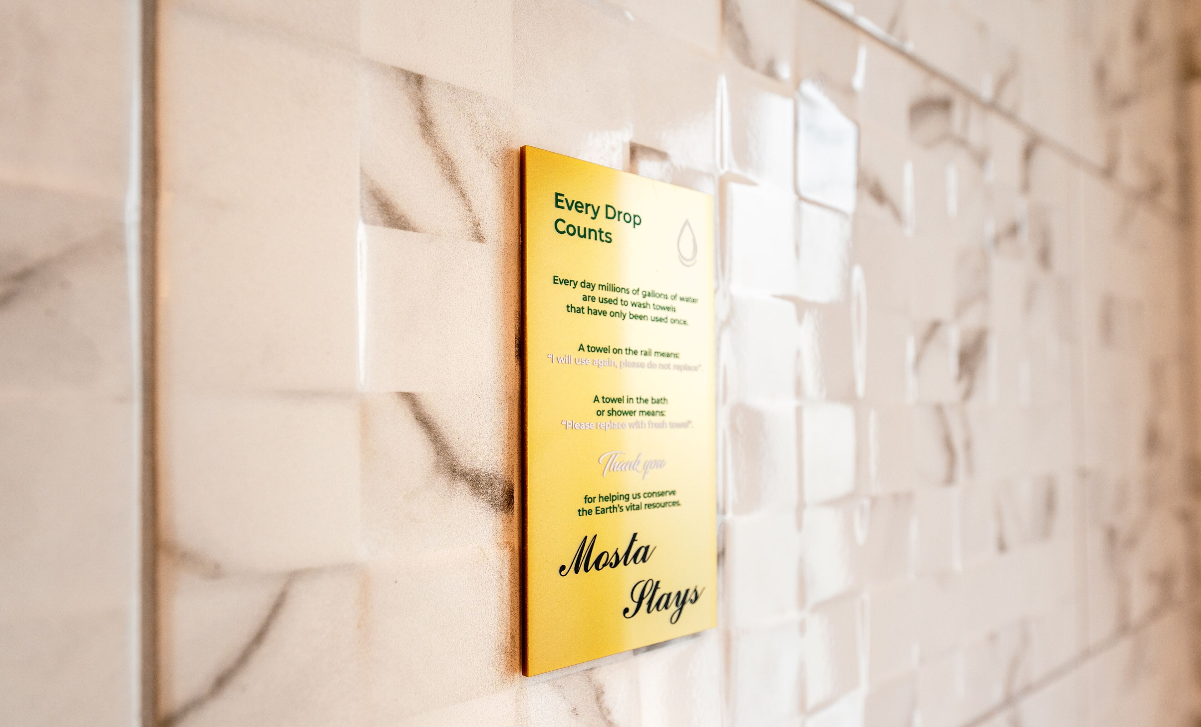 Photo - Mosta Stays by Zzzing