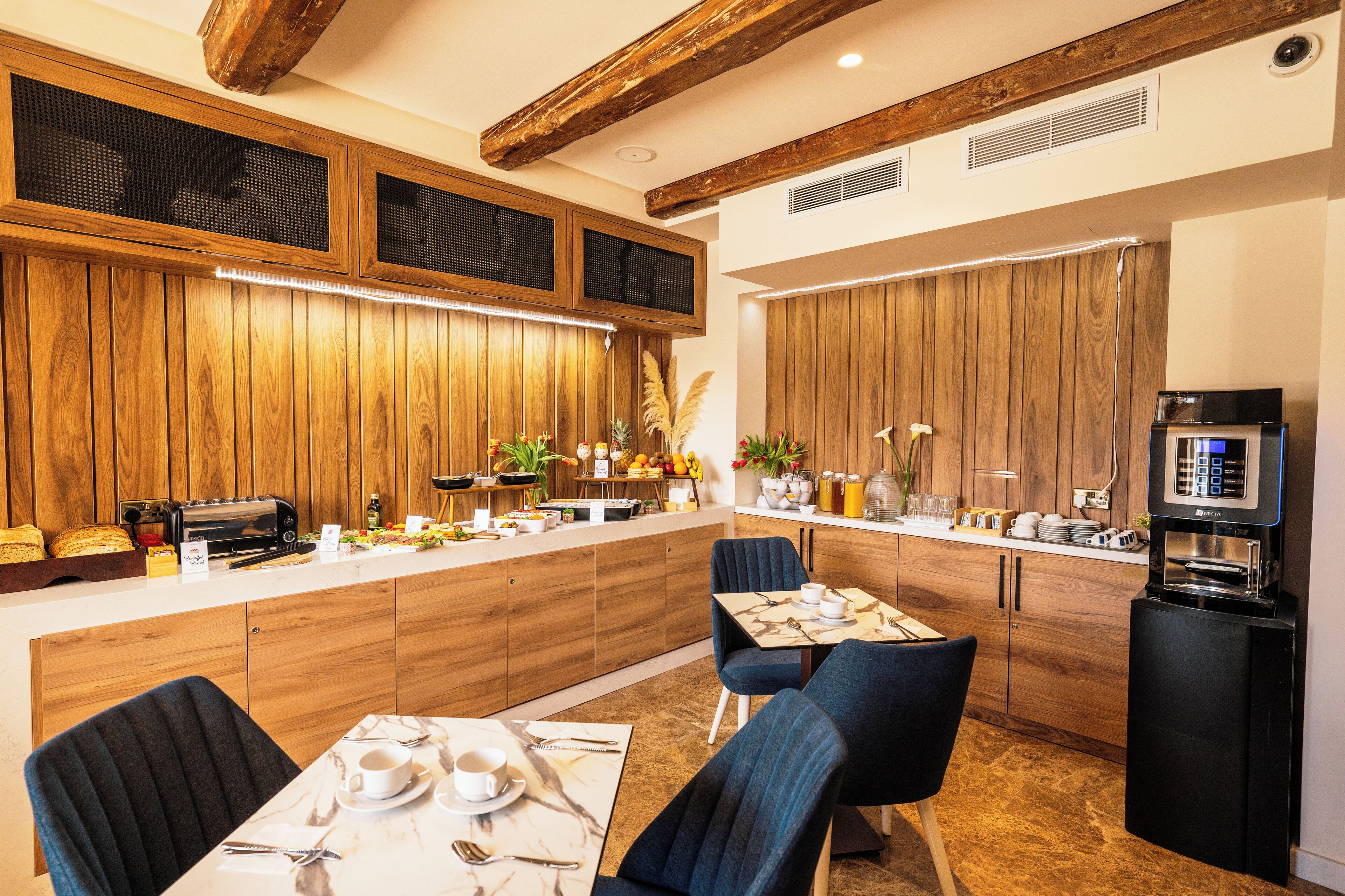 Photo - El Doris Boutique Living