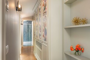 تفاصيل الفندق من الداخل