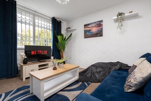 Smart-TV, bordtennis og kontorer