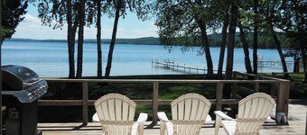 Birch Cove Bungalow - Gorgeous Lakefront with Private Dock!