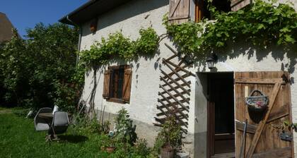 Maison Avec Jardin au Pied de la Montagne