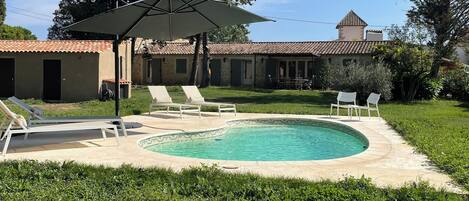 Piscine extérieure, piscine chauffée