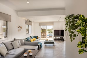 Villa - Ayia Napa Bay View Villa 5 (Ayia Napa)