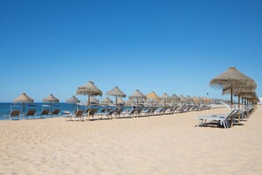 Beach - Aparthotel em Vilamoura, a 2 min a pé da Praia e da Marina. Perfeito p/ Férias (Quarteira)