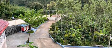 Entrée de l’hébergement