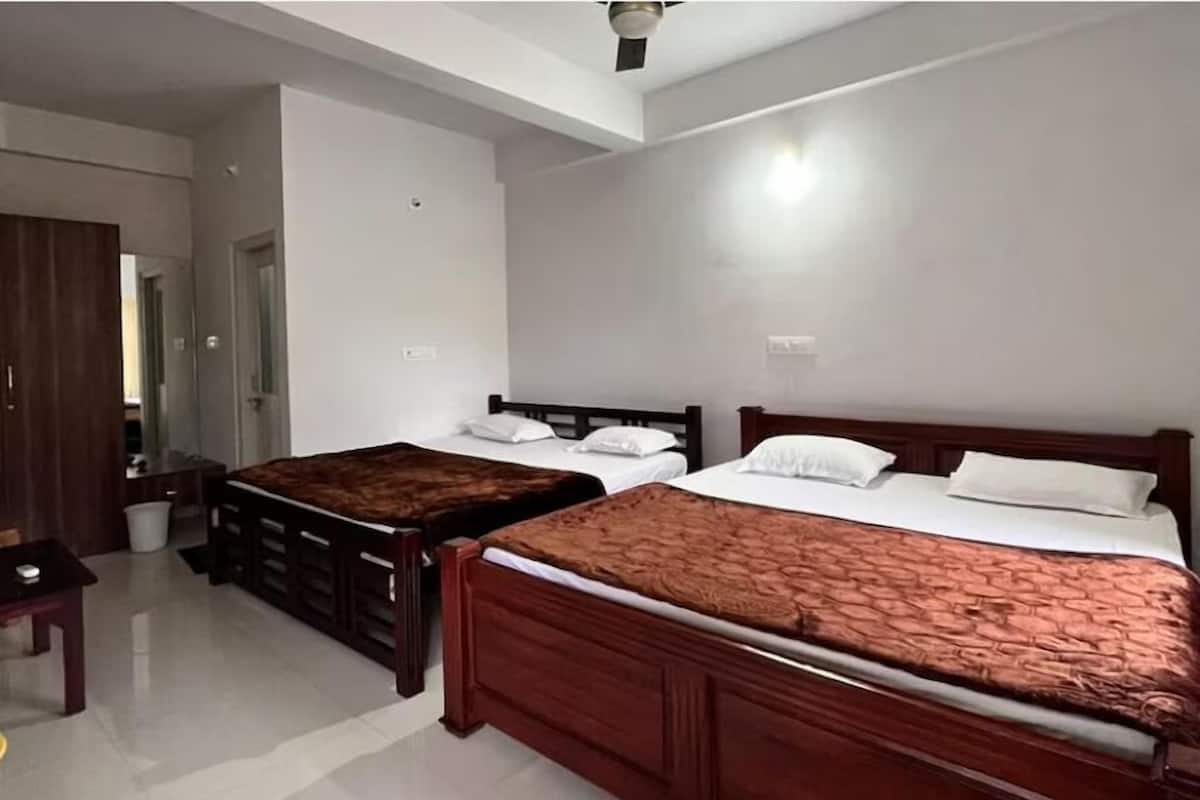 Family Room | 1 bedroom, Egyptian cotton sheets, premium bedding, desk