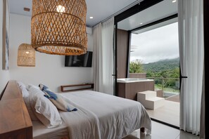 2 habitaciones, caja de seguridad en la habitación y escritorio 