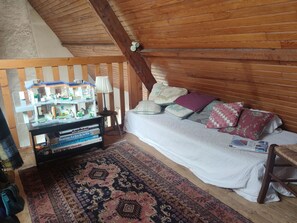 4 bedrooms, free WiFi