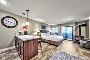 Fer et planche à repasser, Wi-Fi gratuit, draps fournis