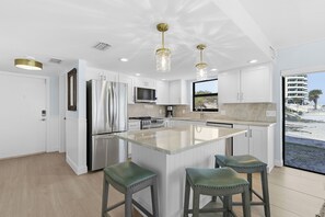 Fridge, microwave, oven, stovetop - ☀️Oceanfront Balcony-Pool-Ocean Reef Villa 110☀️ (NSB)