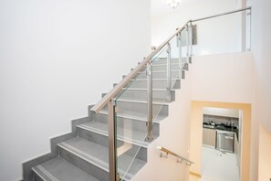 Classic Villa | Living area - Zapbed Villa C62-03 (Dubai)