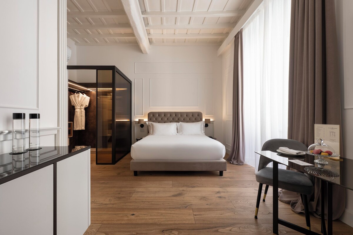 Splendid Double Connecting Rooms | エジプト綿のシーツ、高級寝具、羽毛の掛け布団、ミニバー