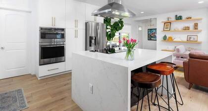 Boca Family Fun & Charm - Villa Near Downtown & Beach