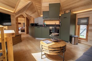 Fridge, microwave, oven, stovetop - Kota Finlandais Natty Insolite et Haut de Gamme au Cœur de la Nature (Soultzeren)
