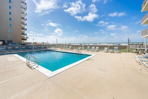 Pool - Gulf Village 6 2 Bedroom Condo (Gulf Shores)