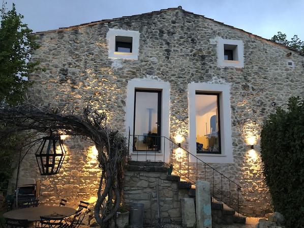 Exterior - Ancien Moulin en Pierre (Saint-Pierre-de-Vassols)