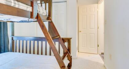 Peaceful Hedgesville Getaway w/ Community Pool!