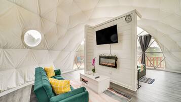 Apartment (0 Bedroom) | Bahagian dalam