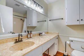 Nhà (3 Bedrooms) | Nội thất