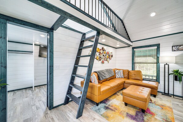 Casa (2 Bedrooms) | Interior