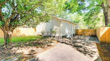 House (2 Bedrooms) | Bahagian dalam