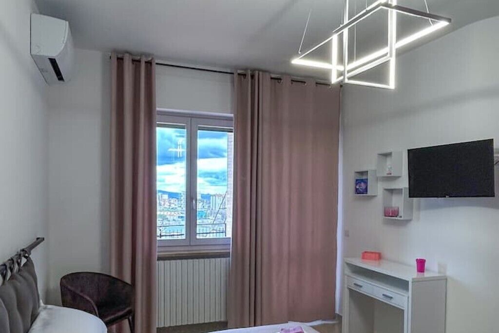 1 makuuhuone, työpöytä, silitysrauta/-lauta, ilmainen Wi-Fi