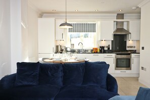 Interior - Modern two bedroom, dog friendly, beach house (Padstow)
