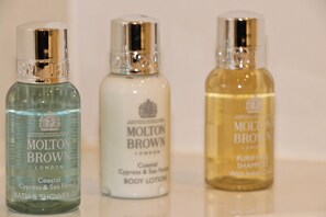 Haartrockner, Handtücher