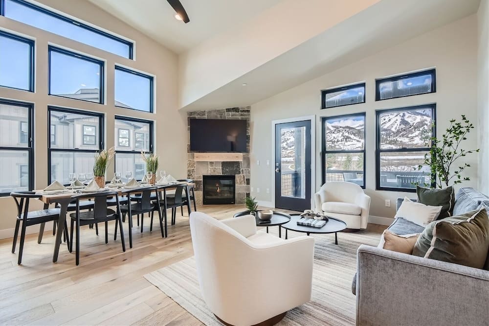 Helling Circle Hideaway 303 3 Bedroom Condo by RedAwning - Marion, UT