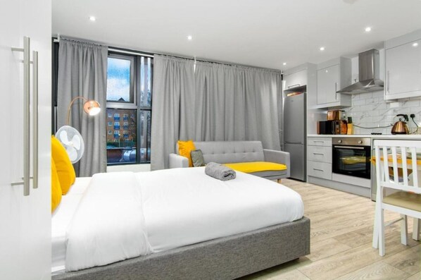 1 bedroom, free WiFi, bed sheets
