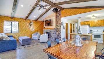 House (2 Bedrooms) | Front of property