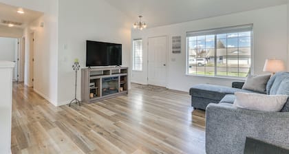 Charming Home w/ Patio: 3 Mi to Hayden Lake!