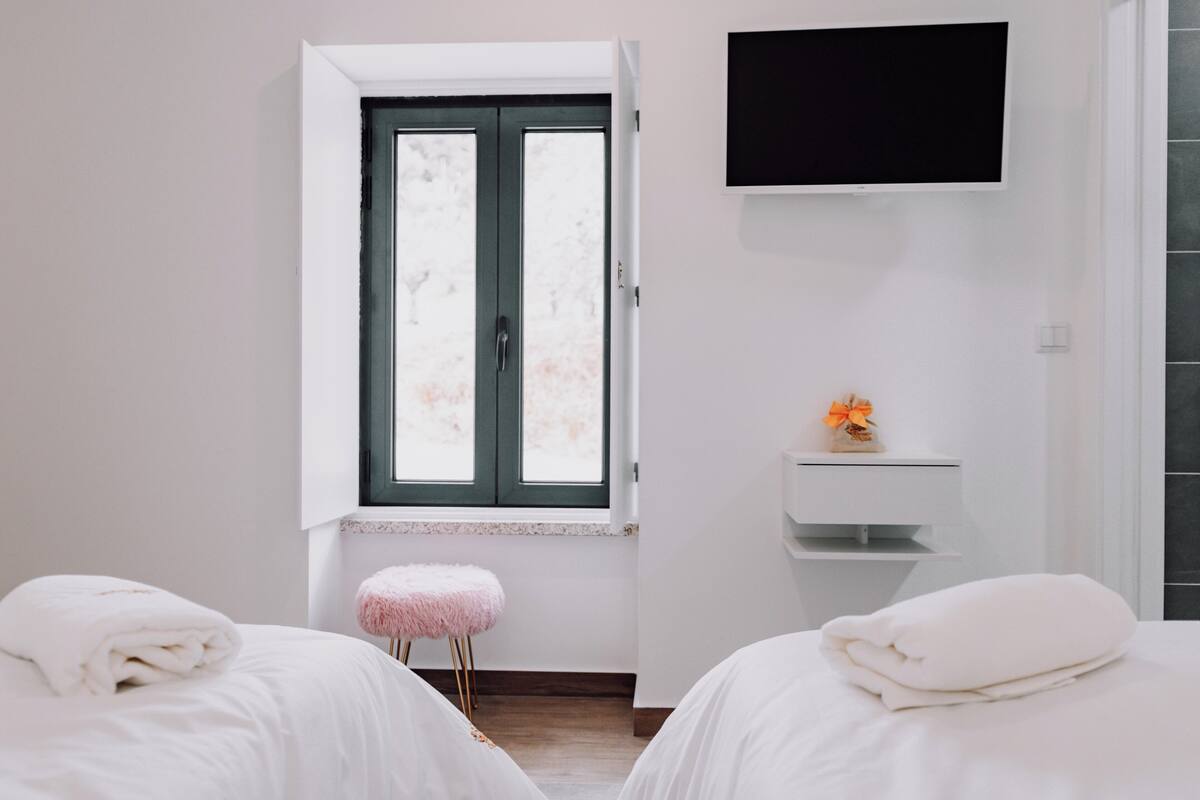 Soundproofing, WiFi (free), bed sheets