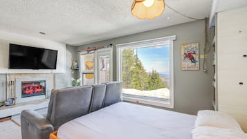 Apartment (1 Bedroom) | Interior
