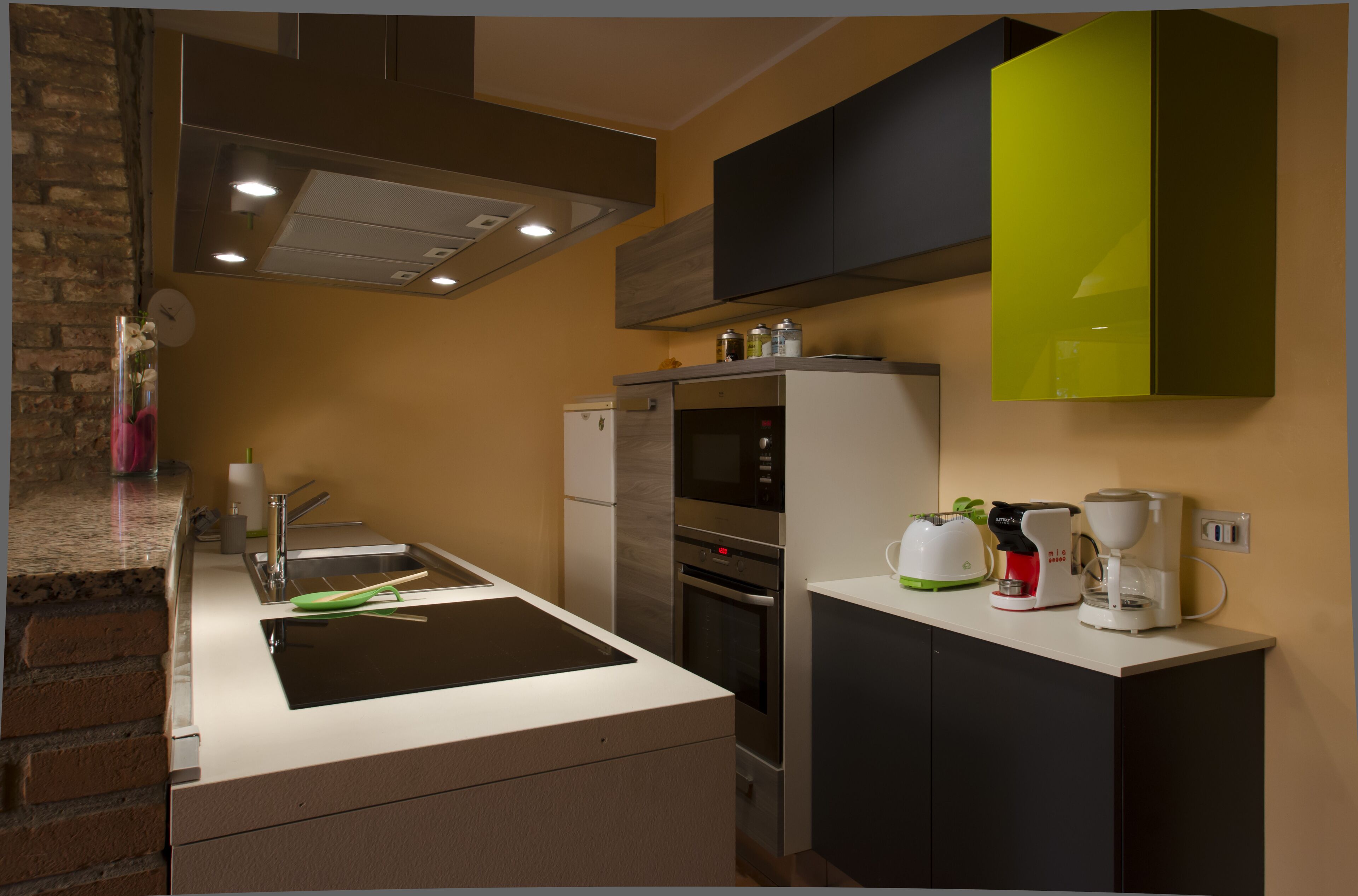 Microwave, oven, dishwasher