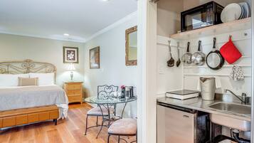 Apartment (0 Bedroom) | Bahagian dalam