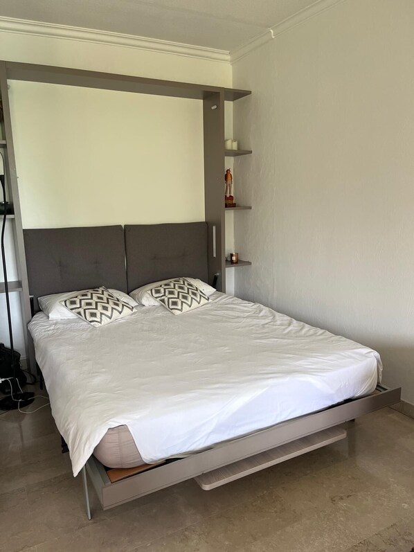 1 bedroom, iron/ironing board, WiFi