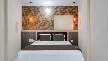 Classic Room | 1 bedroom, bed sheets