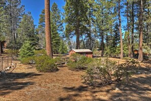 المنطقة المحيطة بالمنشأة