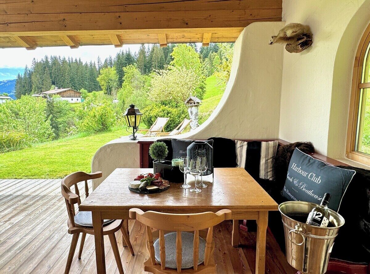 Ulkoruokailutilat
