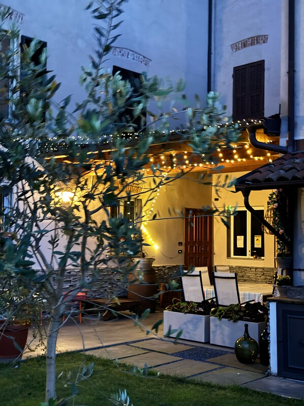 บริเวณภายนอก