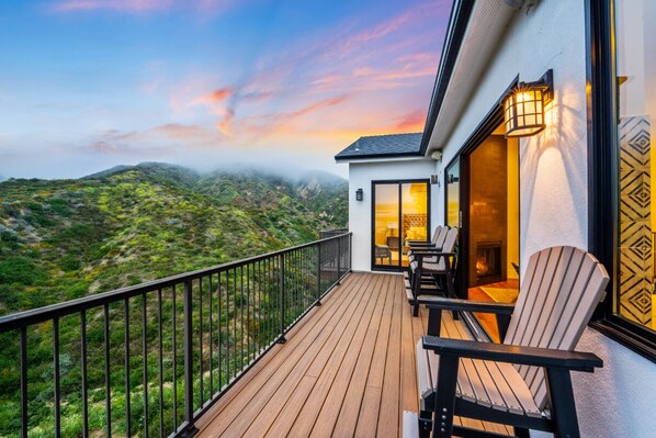 Terrace/patio - Perfect For Families Great Views & Reviews Hot Tub (Ventura)