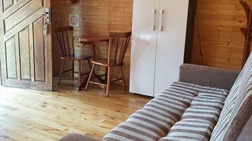 Cabana clássica, vista para o jardim | 1 quarto, quartos à prova de som, Wi-Fi de cortesia, roupa de cama