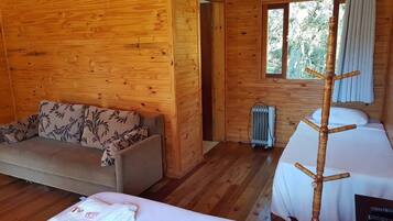 Standard Cabin, Garden View | 1 bedroom, soundproofing, free WiFi, bed sheets