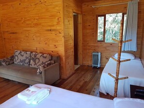 Standard Cabin, Garden View | 1 bedroom, soundproofing, free WiFi, bed sheets - Pousada Cajuvá (Urubici)
