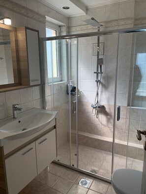 House | Bathroom - Villa Petalo at Varnavas (Marathon)