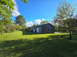 Property grounds - Modern Cornville Ranch (Cornville)