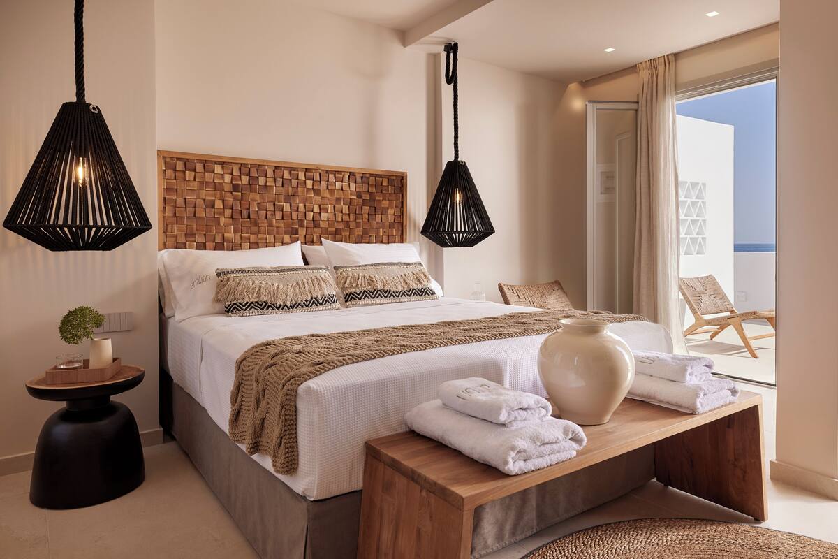 Double Room with Sea View | ミニバー、セーフティボックス (室内)、防音設備、WiFi (無料)