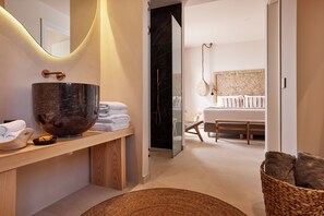 Superior Suite with Sea View | Minibar, két bảo mật tại phòng, phòng cách âm 